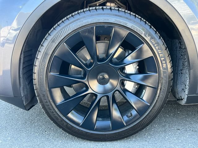 Used 2023 Tesla Model Y Long Range AWD/4WD image 11