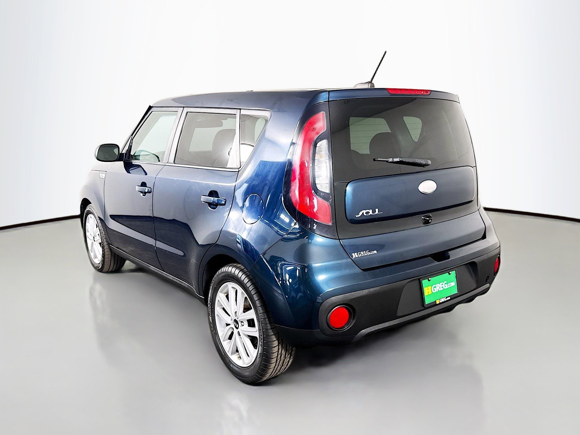 Used 2018 Kia Soul + image 7