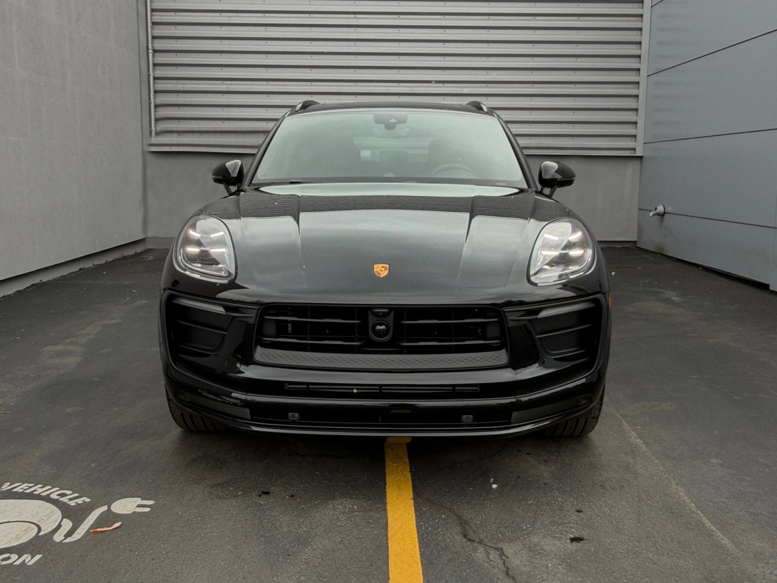 New 2026 Porsche Macan Turbo AWD/4WD image 6