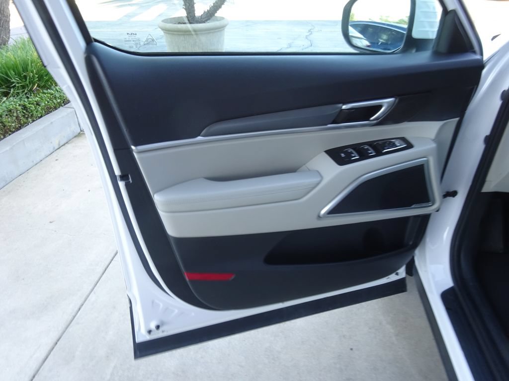 Used 2022 Kia Telluride S FWD image 25