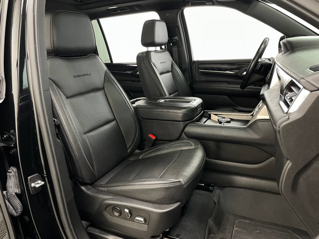 Certified 2022 GMC Yukon XL Denali w/ Max Trailering Package AWD/4WD image 47