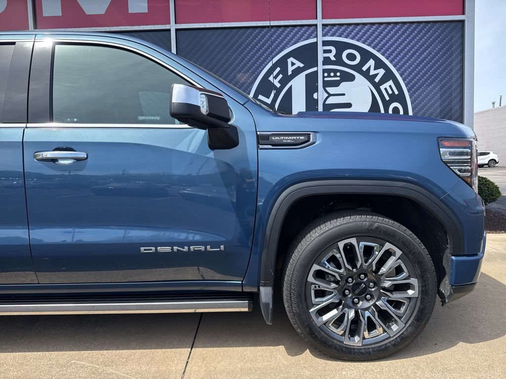 Used 2025 GMC Sierra 1500 Denali Ultimate AWD/4WD image 3