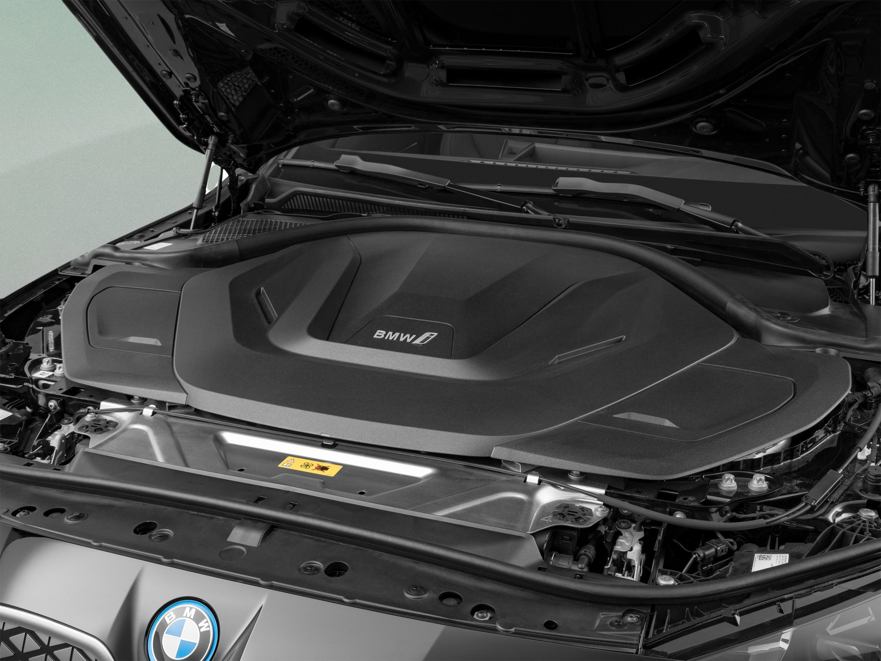 New 2026 BMW i4 xDrive40i AWD/4WD image 15