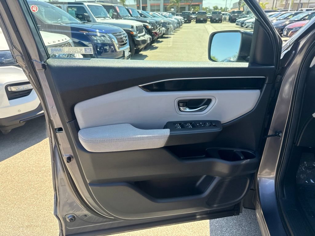 Used 2024 Honda Pilot LX image 13