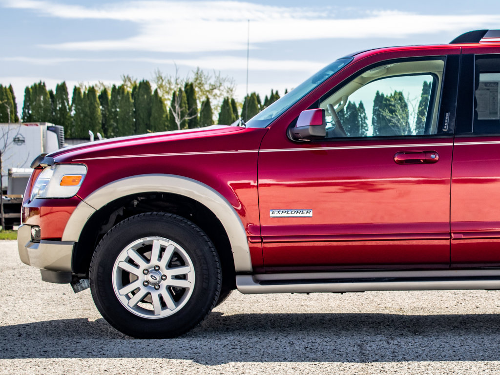 Used 2006 Ford Explorer Eddie Bauer AWD/4WD image 36