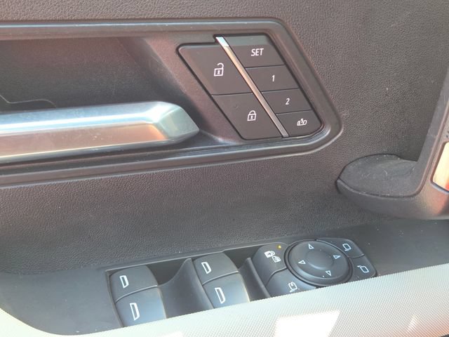 Used 2026 GMC Hummer EV SUV w/ LPO, Dark Essentials Package AWD/4WD image 28