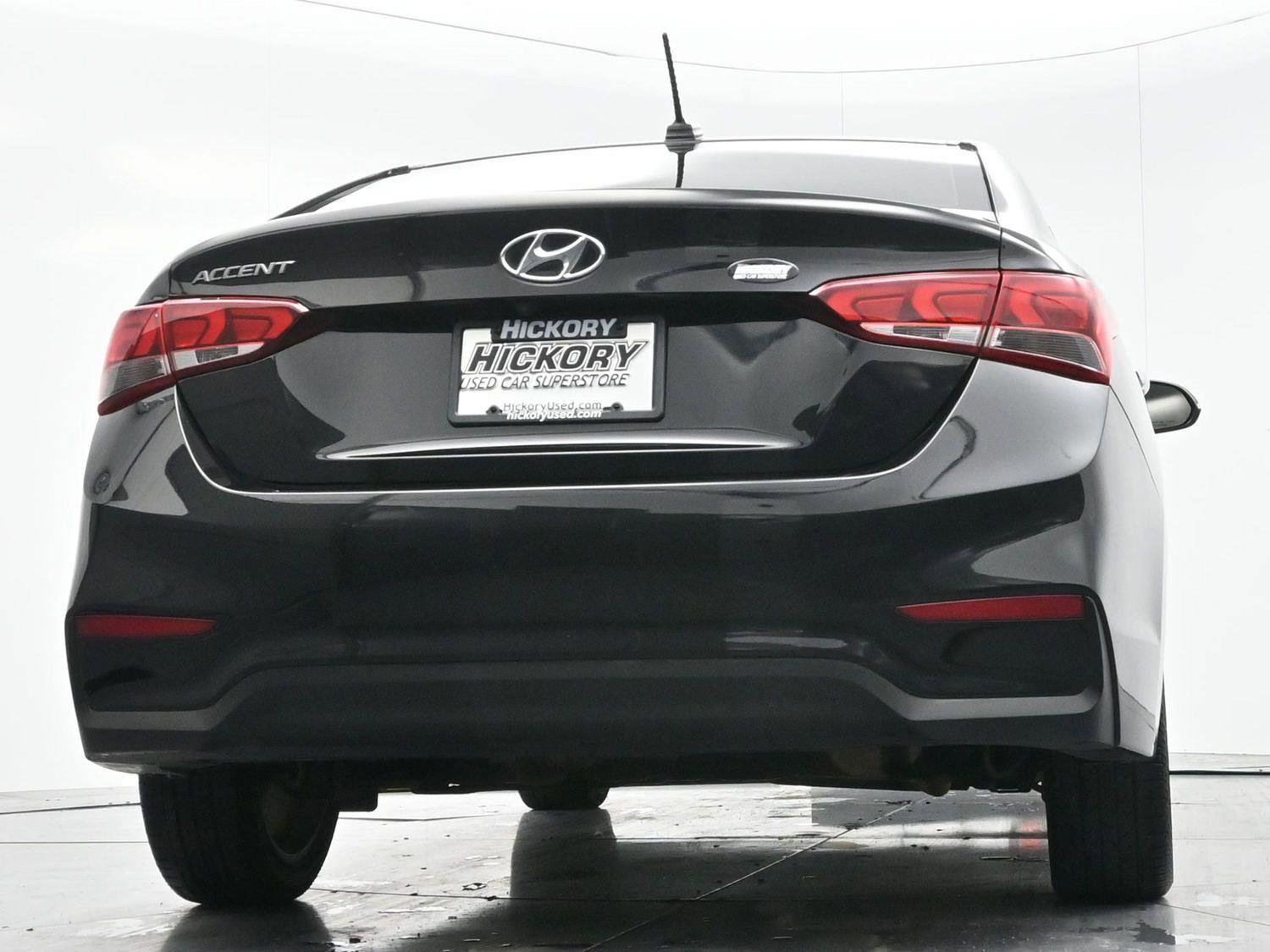 Used 2021 Hyundai Accent Limited image 49