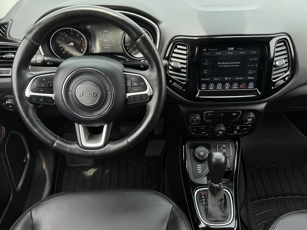 Used 2018 Jeep Compass Limited AWD/4WD image 13
