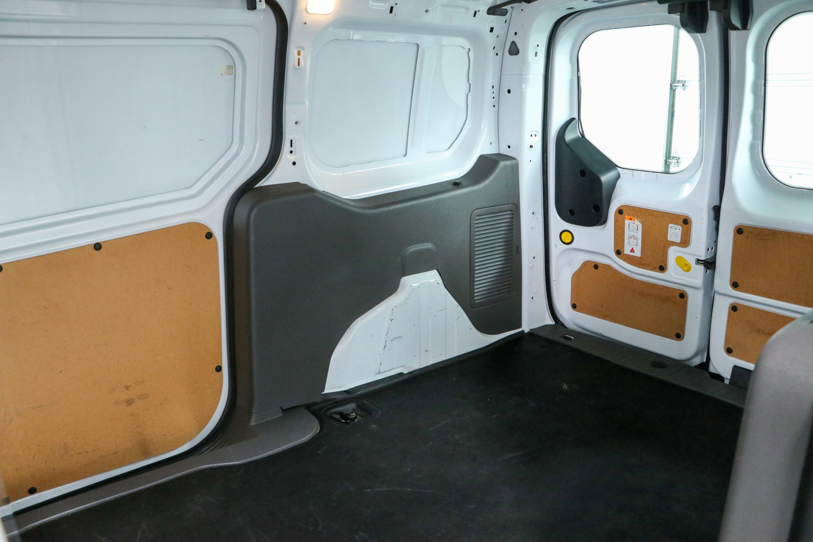Used 2019 Ford Transit Connect XL FWD image 24