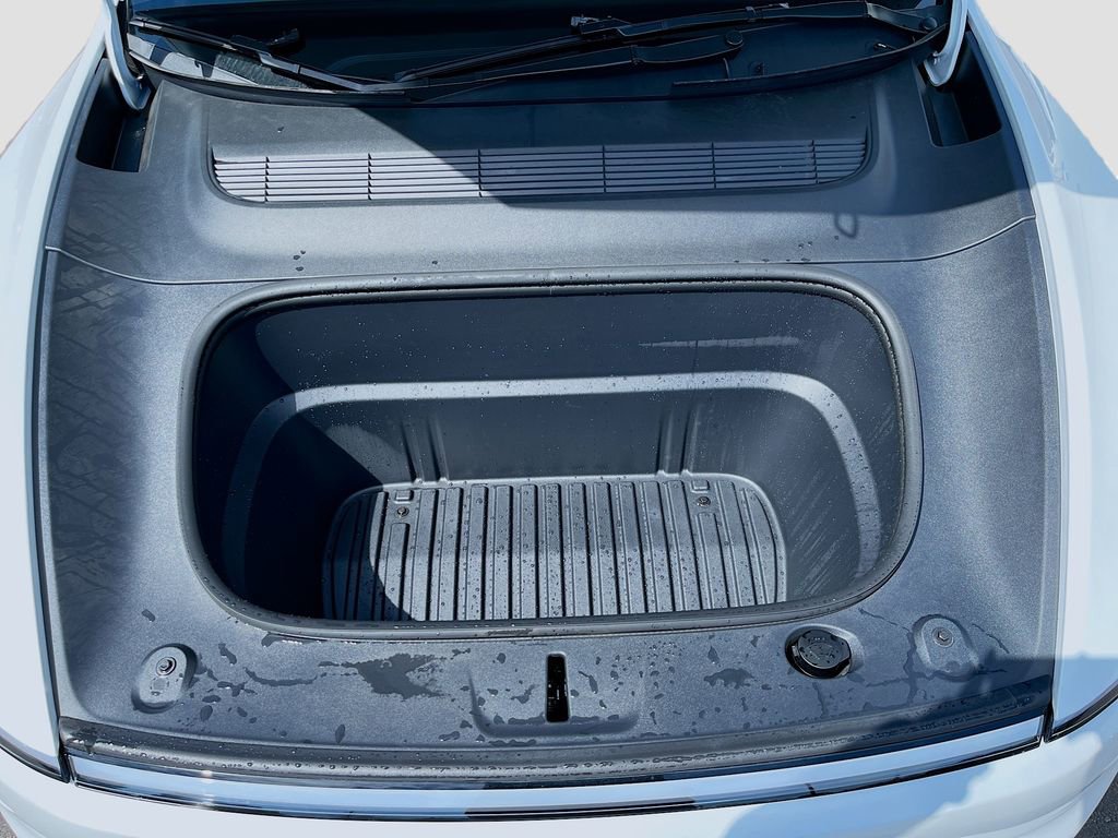 Used 2026 Tesla Model Y Long Range image 10