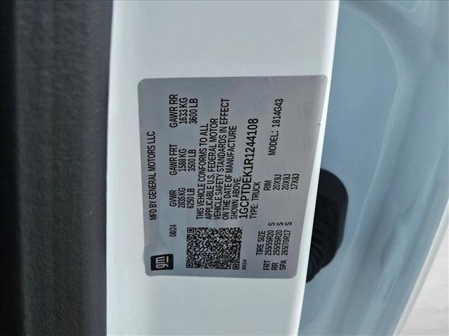 Used 2024 Chevrolet Colorado Z71 w/ Z71 Convenience Package 2 image 23