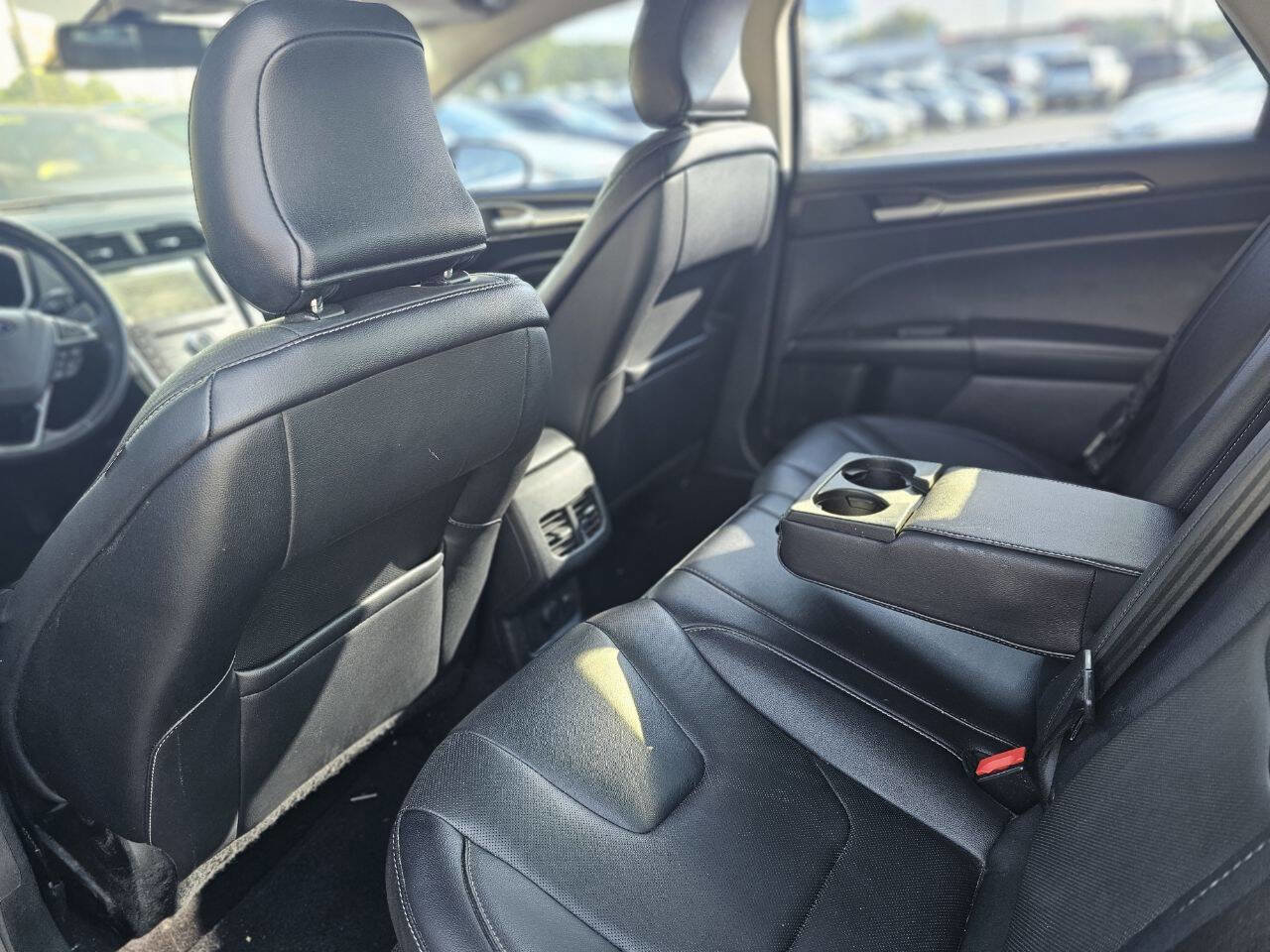Used 2019 Ford Fusion Titanium image 14