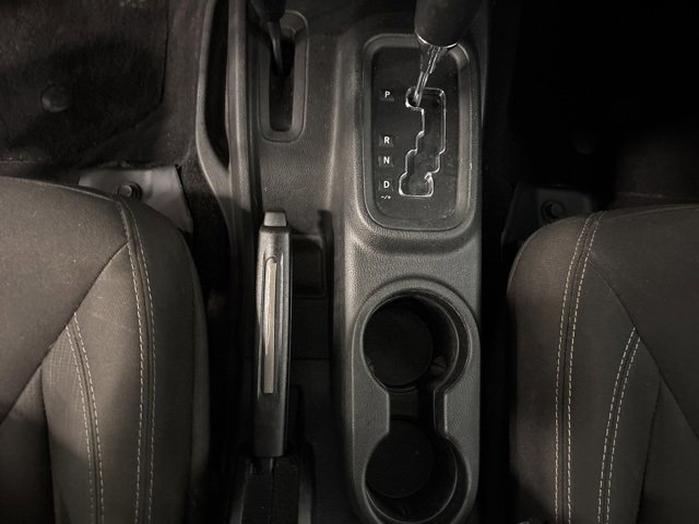 Used 2017 Jeep Wrangler Unlimited Sahara image 25