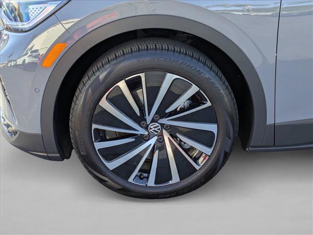 Used 2024 Volkswagen ID.4 S image 25
