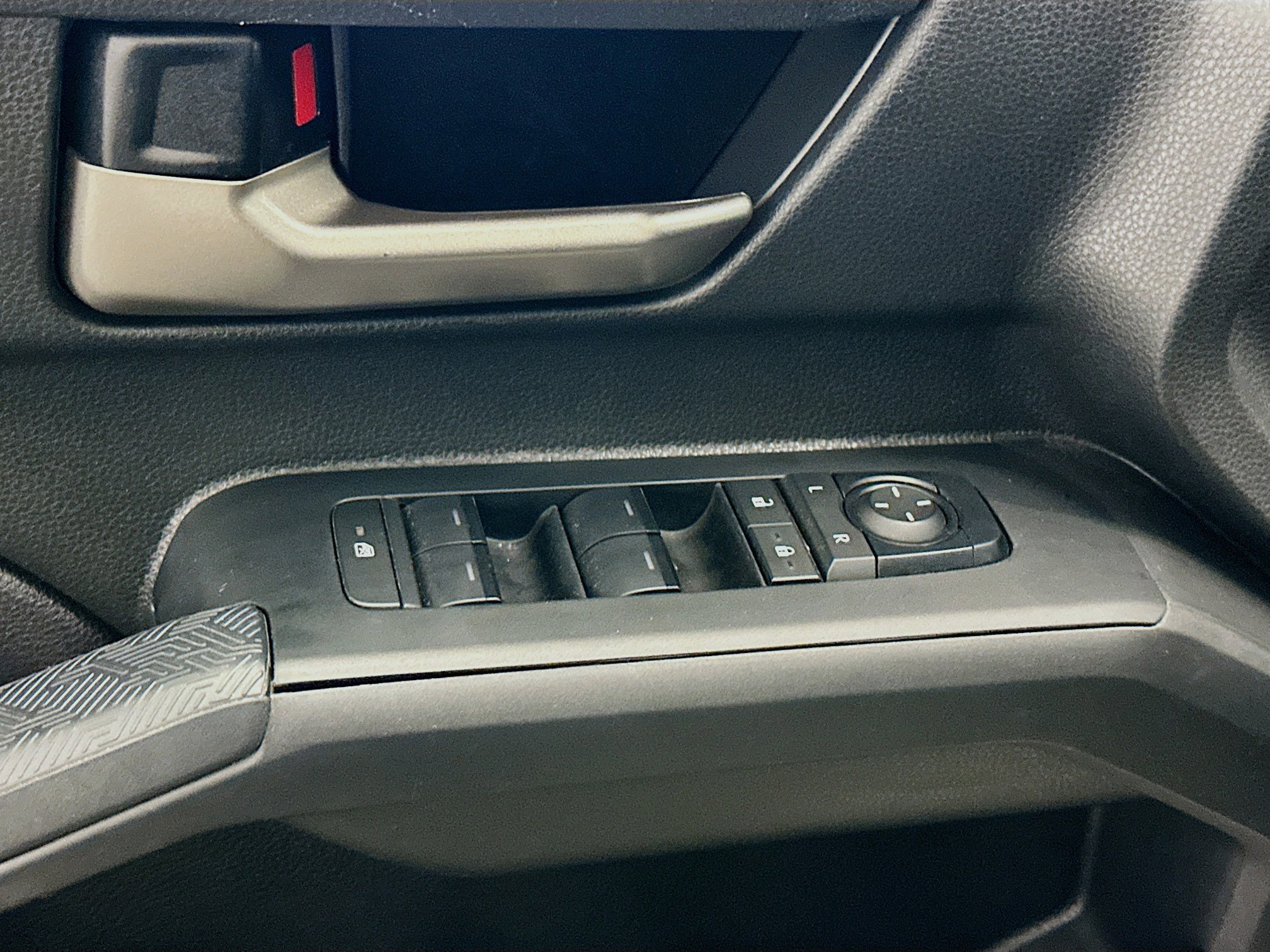 Used 2024 Toyota Tacoma TRD Off-Road image 15