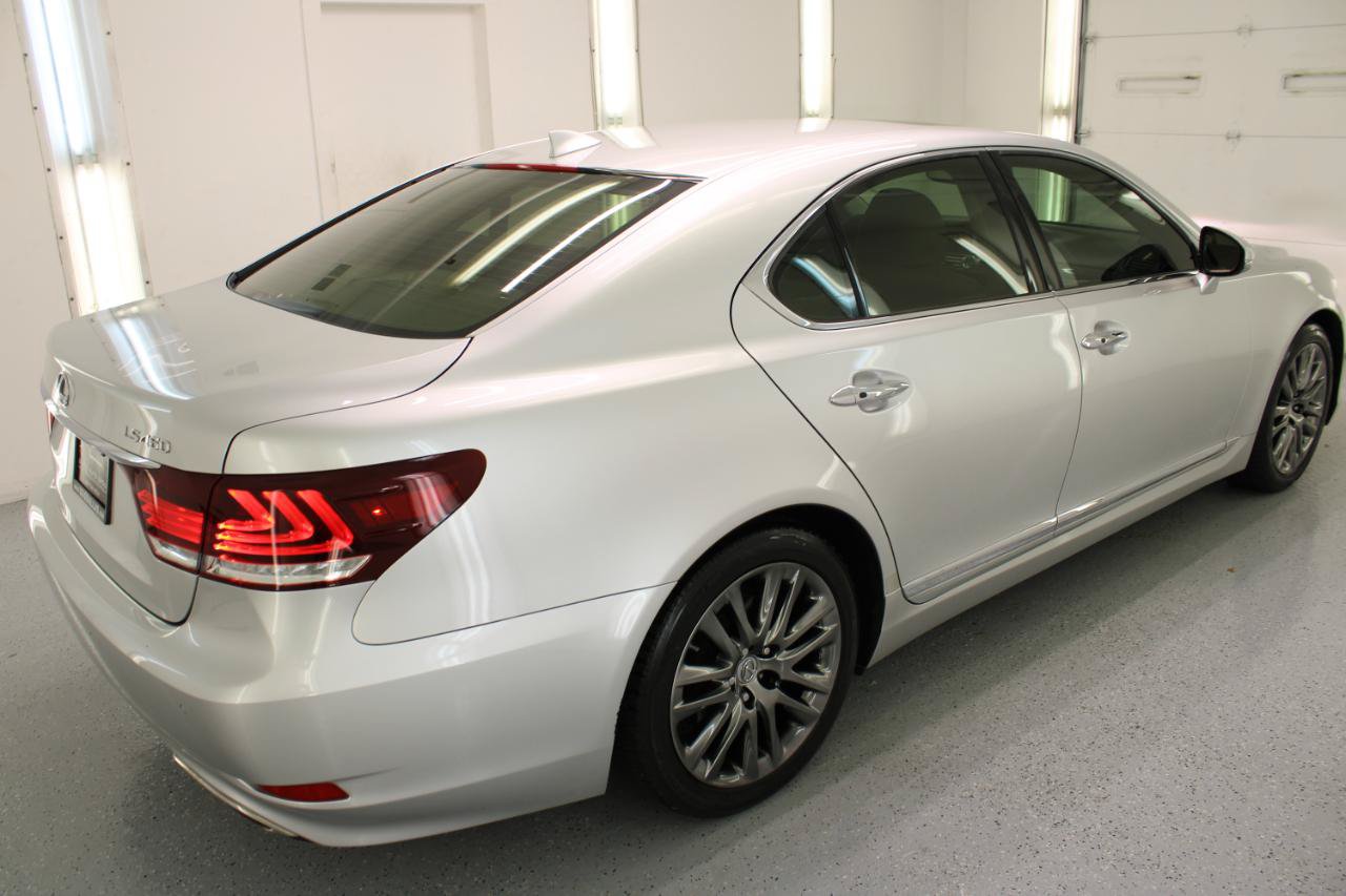 Used 2016 Lexus LS 460 w/ Comfort Package RWD image 11