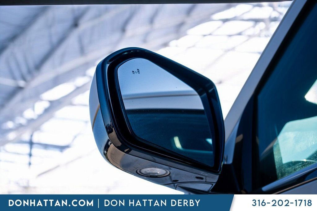 Used 2021 Ford Expedition XLT image 35