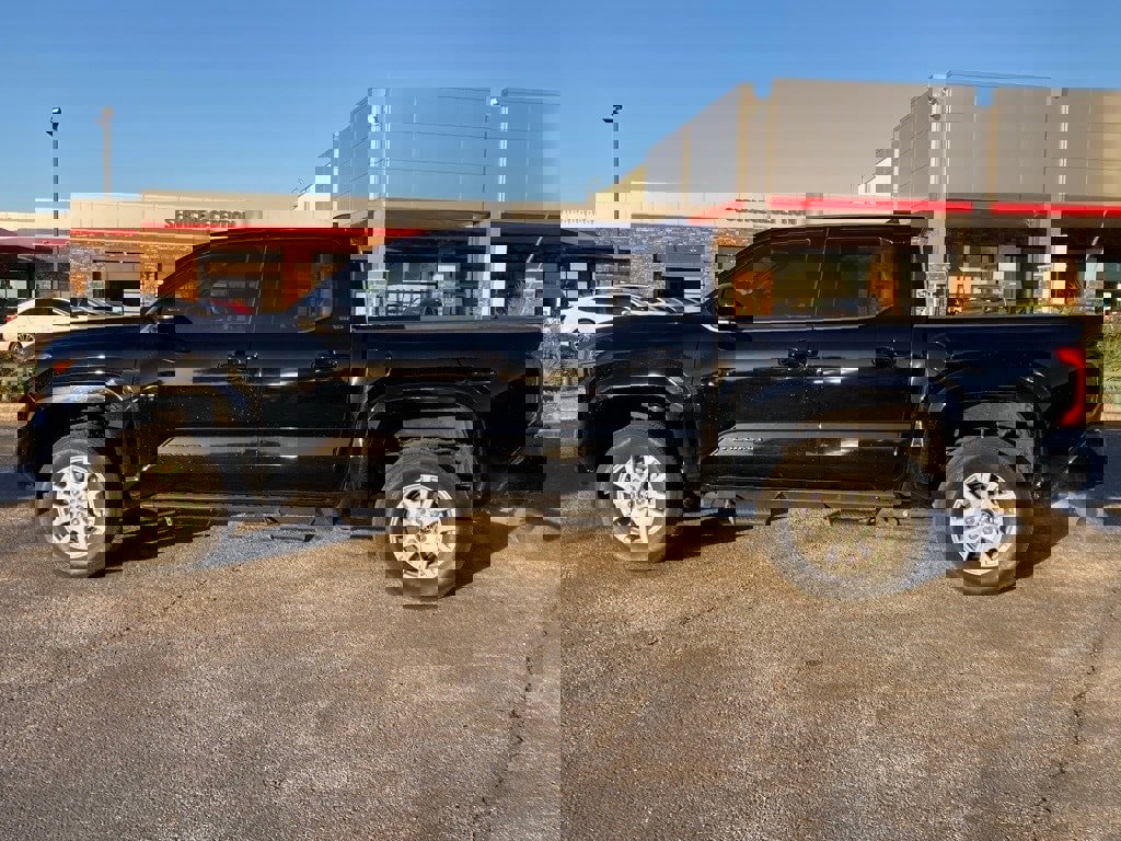 Certified 2025 Toyota Tacoma SR5 image 6