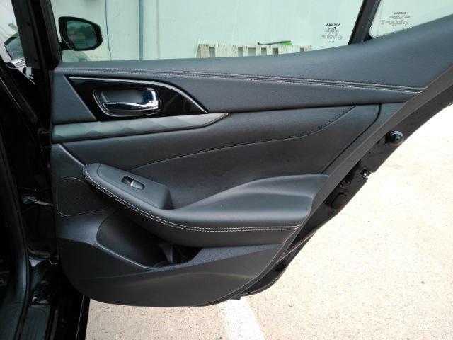 Used 2021 Nissan Maxima 3.5 SV w/ Floor Mat Group FWD image 23