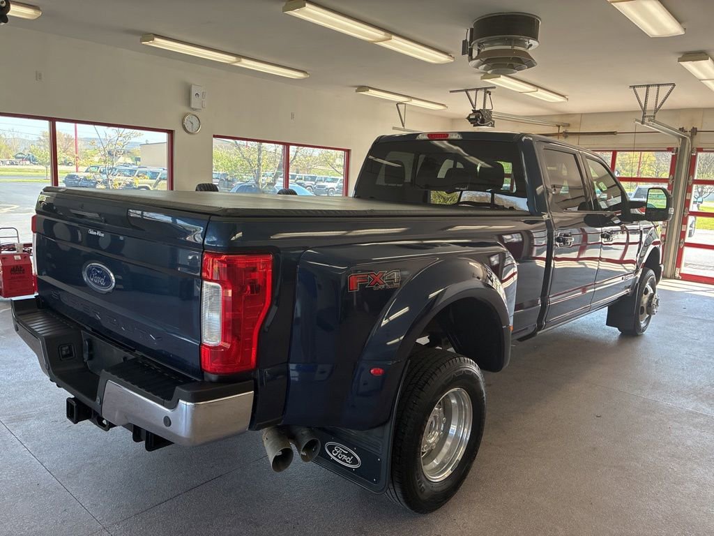 Used 2018 Ford F350 Lariat w/ Lariat Ultimate Package AWD/4WD image 32