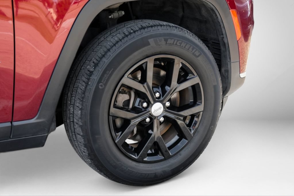 Used 2023 Jeep Grand Cherokee L Limited w/ Trailer Tow Group (B) AWD/4WD image 57