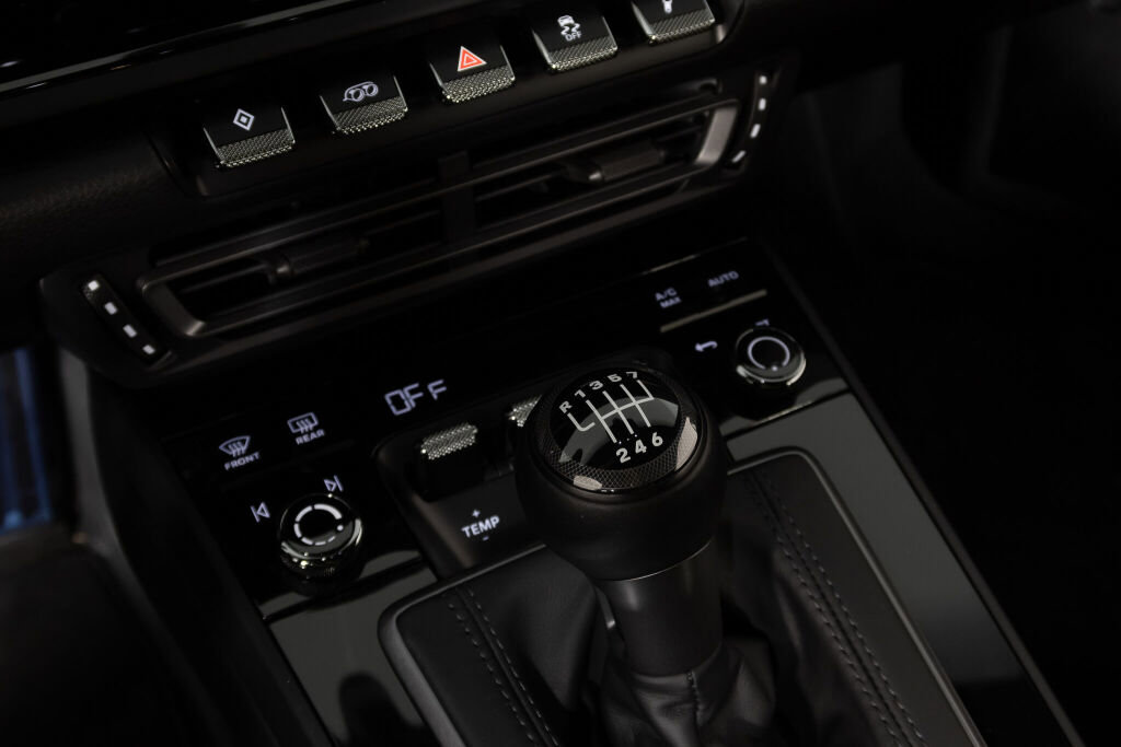 Used 2024 Porsche 911 Carrera T image 38