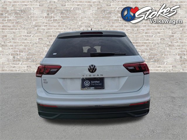 Certified 2023 Volkswagen Tiguan SE w/ Panoramic Sunroof Package image 5