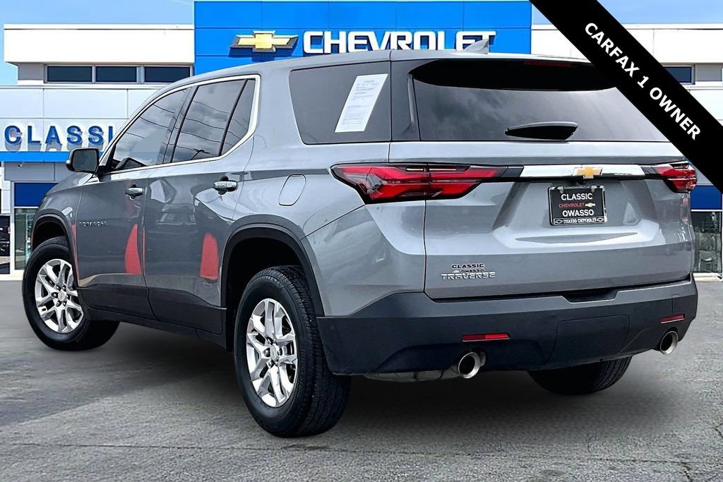 Used 2023 Chevrolet Traverse LS w/ Safety Package FWD image 3