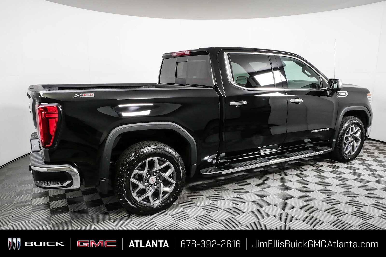 New 2026 GMC Sierra 1500 SLT w/ SLT Premium Plus Package AWD/4WD image 2