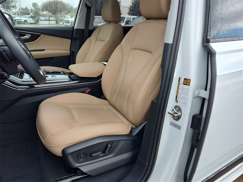 Used 2023 Audi Q7 3.0T Prestige image 24