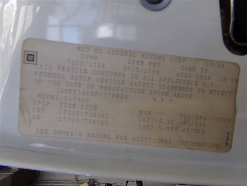 Used 1994 Chevrolet Suburban K1500 4WD image 72