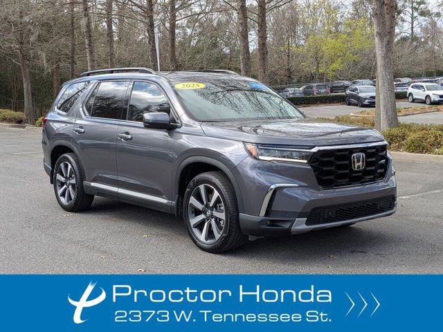 Certified 2025 Honda Pilot Touring