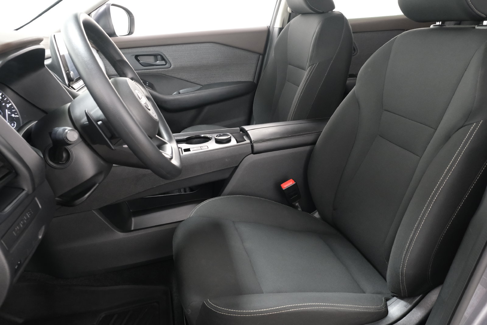 Used 2023 Nissan Rogue S AWD/4WD image 28