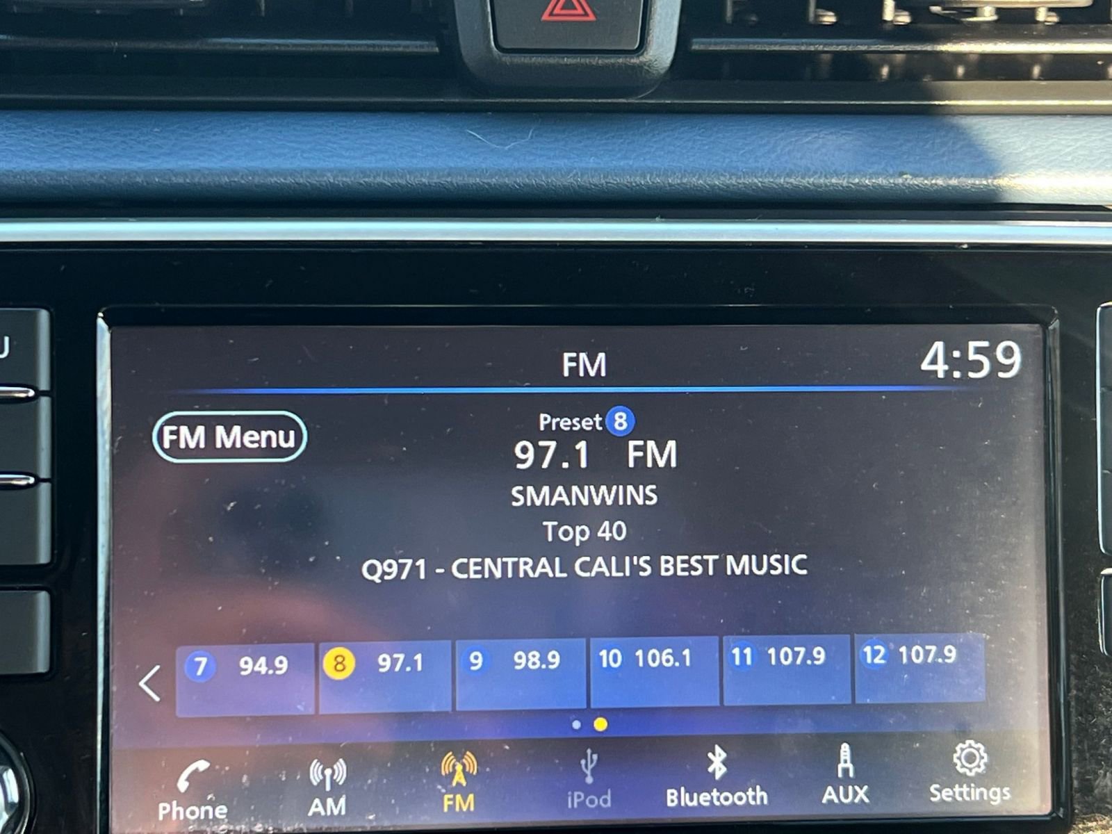 Used 2025 Nissan Versa SV image 20