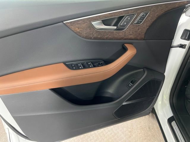 Certified 2025 Audi Q8 Premium Plus w/ Premium Plus Package AWD/4WD image 23