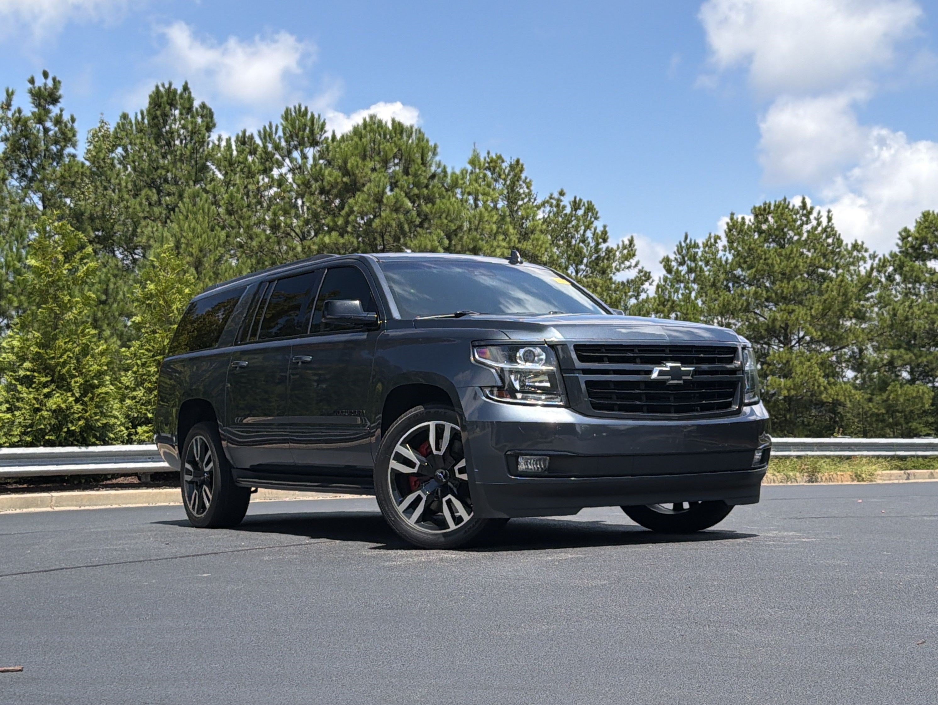 Used 2019 Chevrolet Suburban Premier AWD/4WD image 2