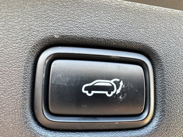Used 2023 Kia EV6 Wind w/ Wind Technology Package AWD/4WD image 11