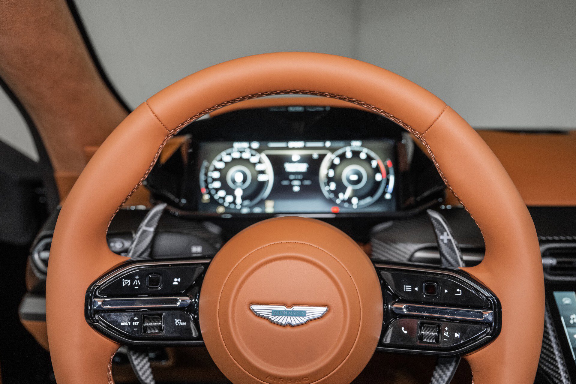 New 2026 Aston Martin V8 Vantage Coupe image 11