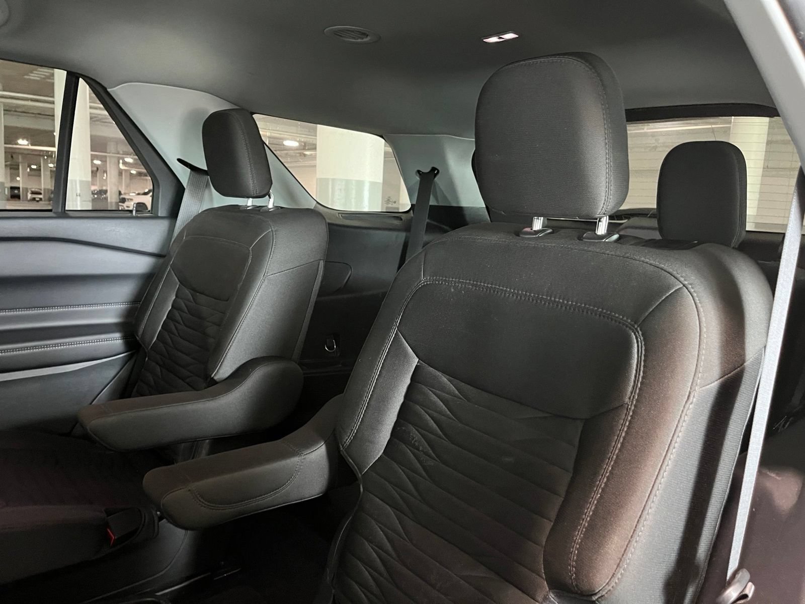 Used 2021 Ford Explorer XLT AWD/4WD image 34