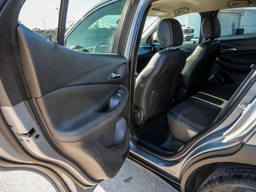 Used 2025 Buick Encore GX Preferred FWD image 20