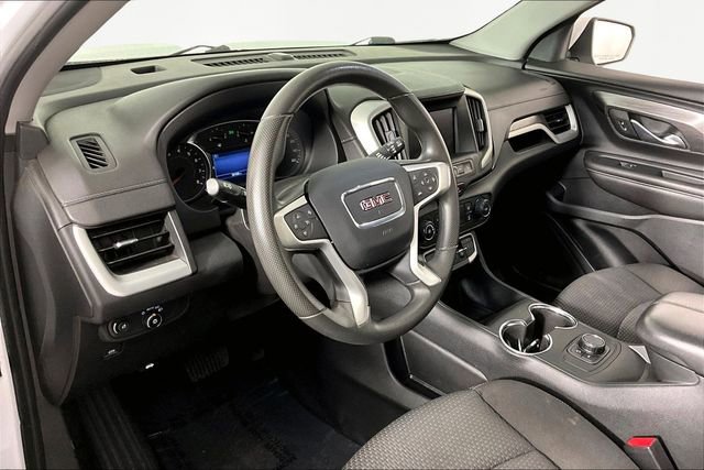 Used 2023 GMC Terrain SLE image 17