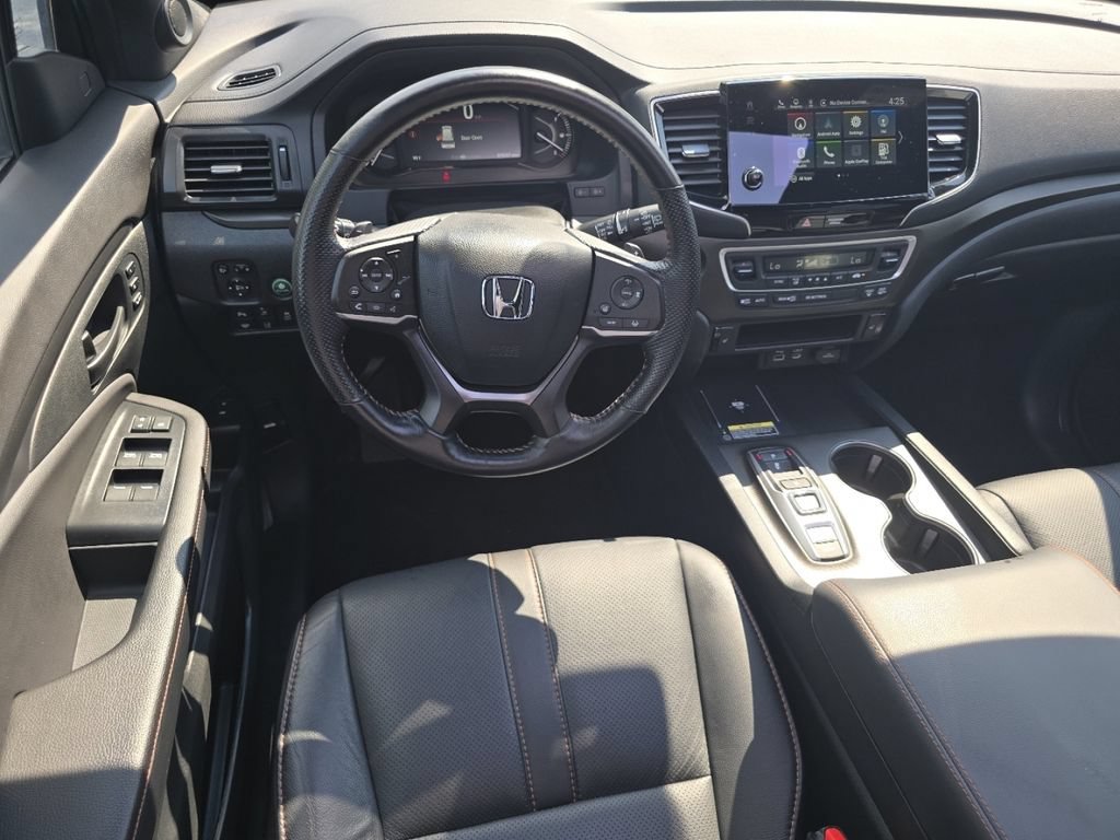 Certified 2025 Honda Passport TrailSport image 25