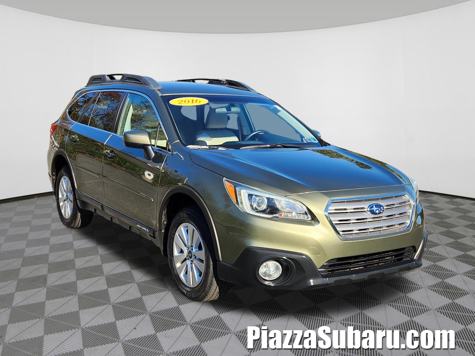 Used 2016 Subaru Outback 2.5i Premium AWD/4WD image 1