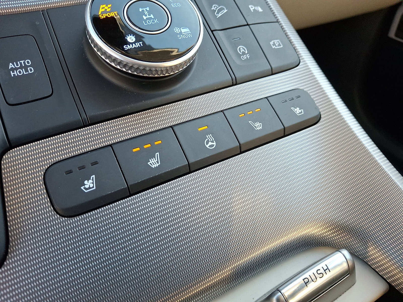 Used 2024 Hyundai Palisade Calligraphy image 27