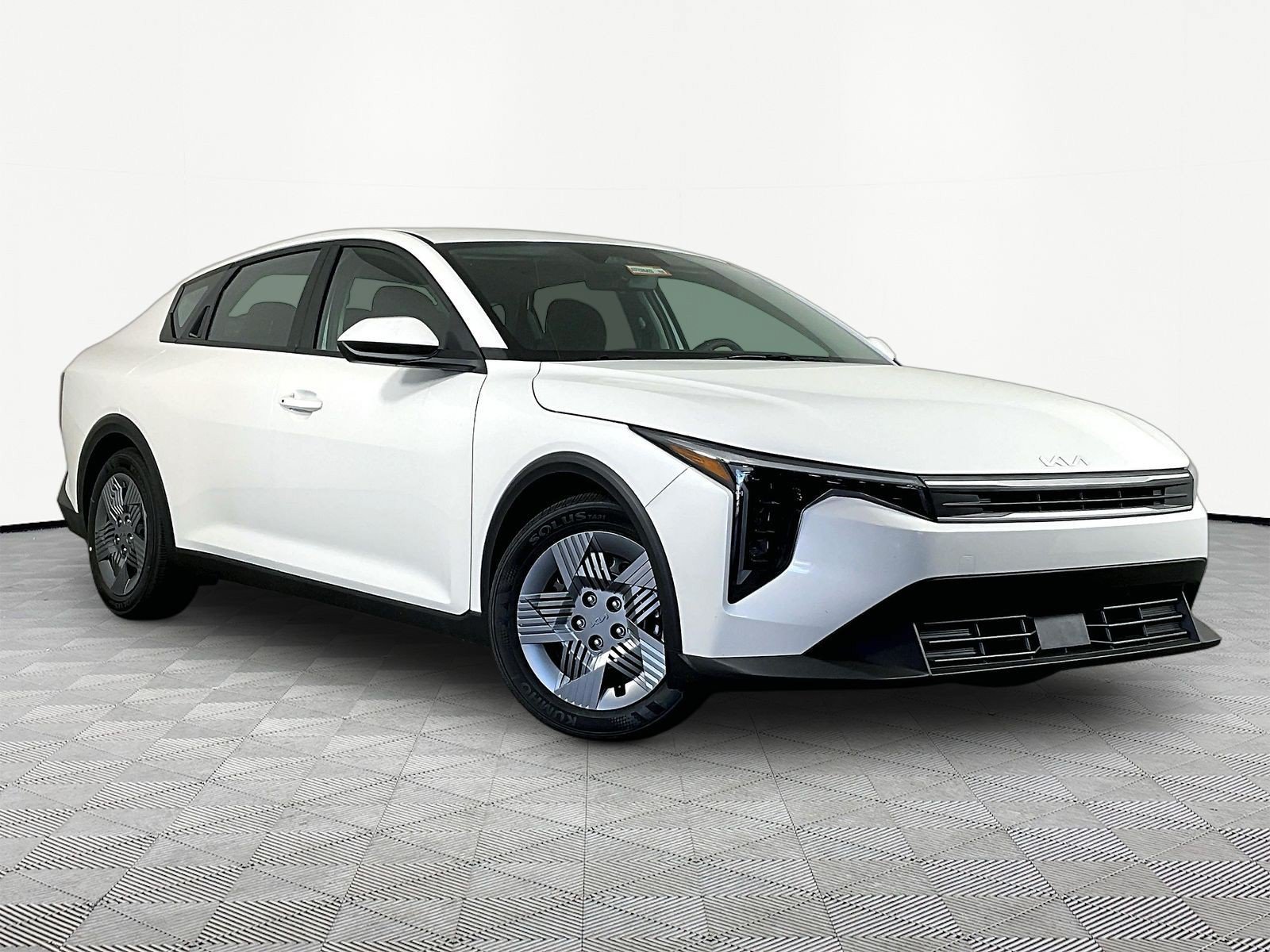 New 2026 Kia K4 FWD image 3