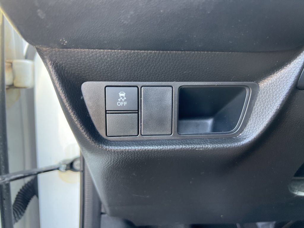 Used 2023 Honda HR-V LX image 16