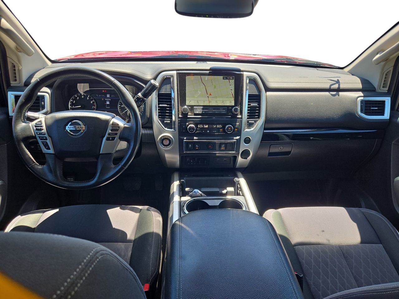 Used 2021 Nissan Titan SV w/ SV Convenience Package RWD image 8