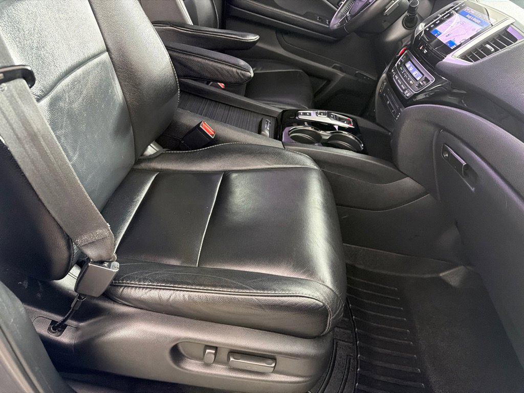 Used 2018 Honda Pilot Touring image 27