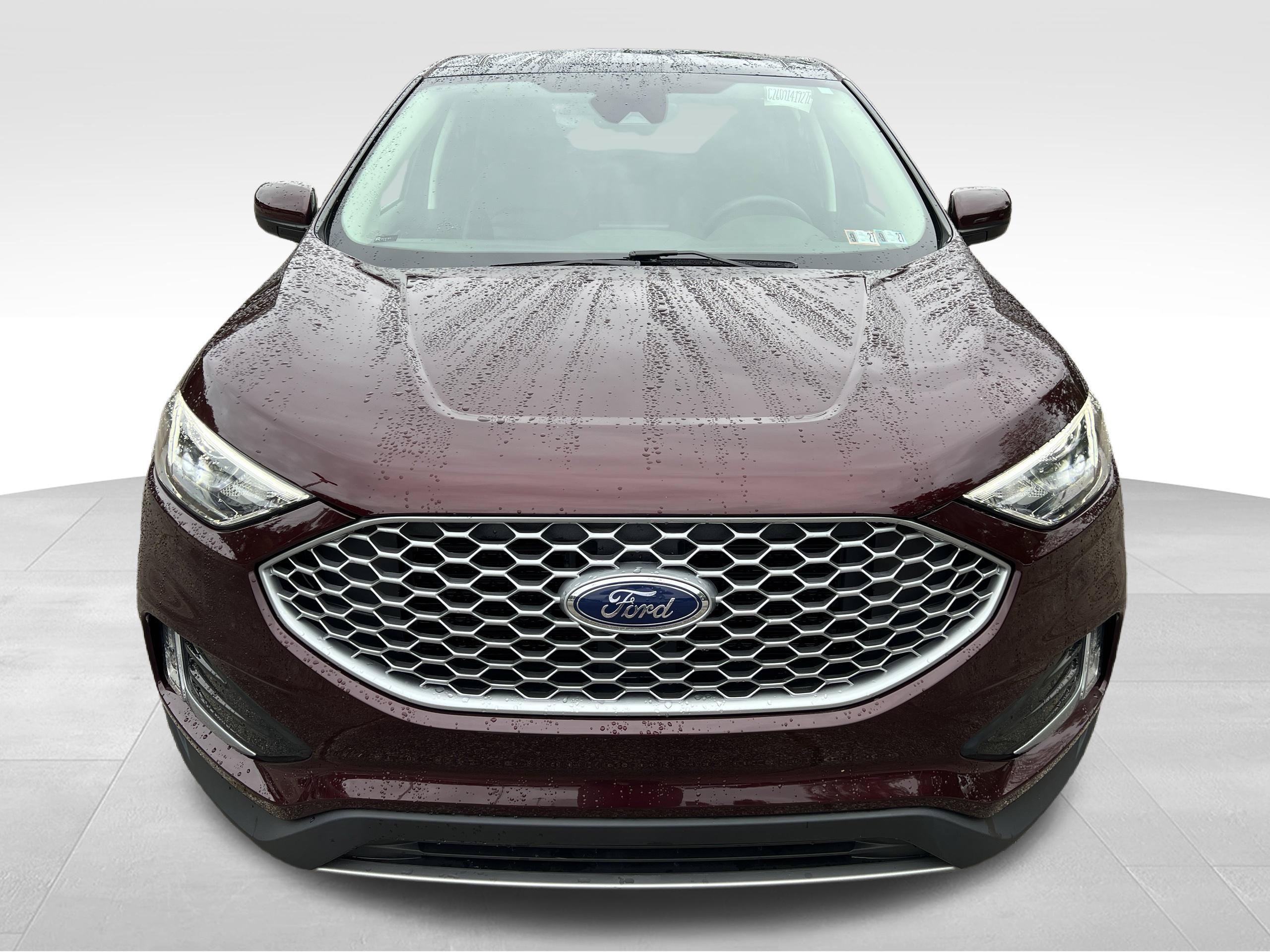 Used 2024 Ford Edge SEL w/ Convenience Package AWD/4WD image 2