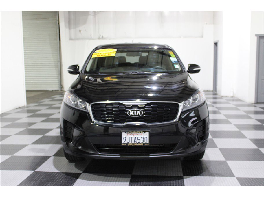 Used 2020 Kia Sorento LX image 2
